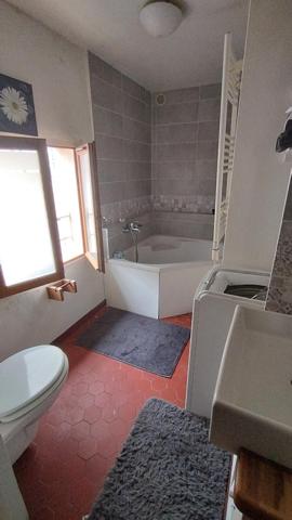 F3 DUPLEX DE 57m² AU CENTRE VILLE D'APT