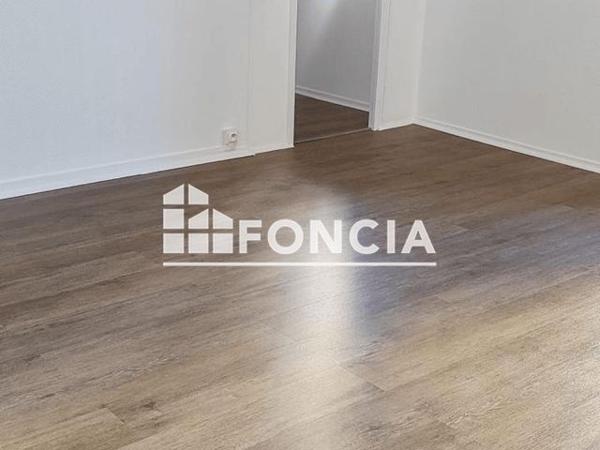 Location Appartement 2 pièces 35.86 m² - 18 RUE DES MECHES Creteil 94000