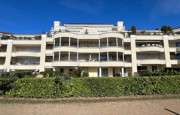 Appartement 103 m2 avec terrasse dans résidence de standing