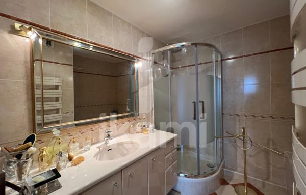 Appartement 103 m2 avec terrasse dans résidence de standing