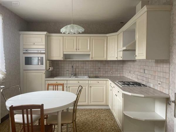 Maison à vendre à Mayenne en Mayenne (53100), ref : 046/855