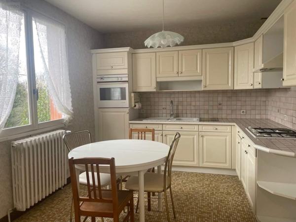 Maison à vendre à Mayenne en Mayenne (53100), ref : 046/855