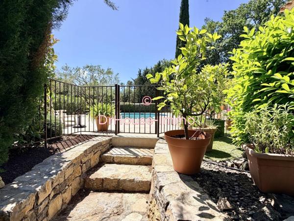 Maison à vendre 6 pièces de 143 m²