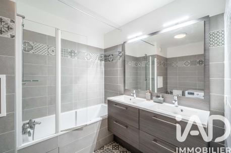 Appartement à vendre 4 pièces 85 m² Suresnes