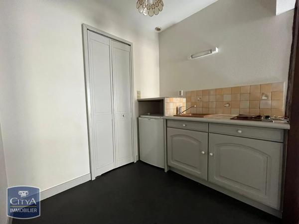 Appartement à louer 1 pièce 21.7m² Poitiers (86000)