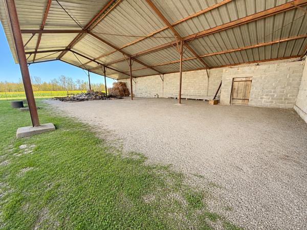 ENSEMBLE IMMOBILIER – PROPRIÉTÉ DE CARACTÈRE EN PIERRE – DOMAINE FAMILIAL, ÉQUESTRE OU TOURISTIQUE