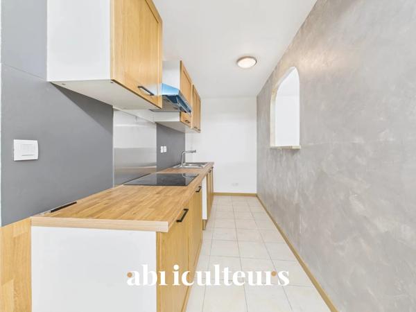 T2 avec terrasse 45,5 m2 Marseille 1er proche St Charlesl