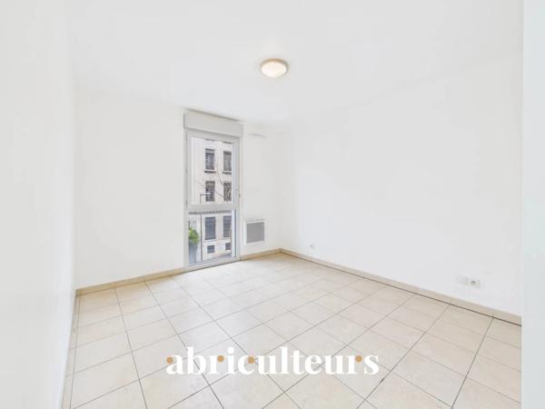 T2 avec terrasse 45,5 m2 Marseille 1er proche St Charlesl