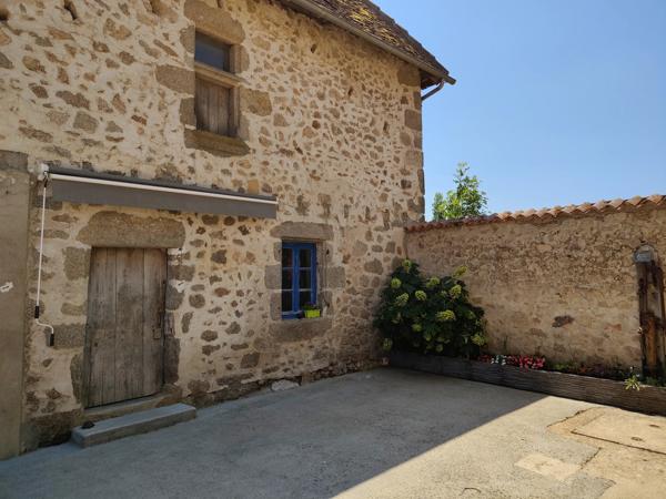 Maison du Périgord avec maison d'amis, 2 étangs, 4 ha