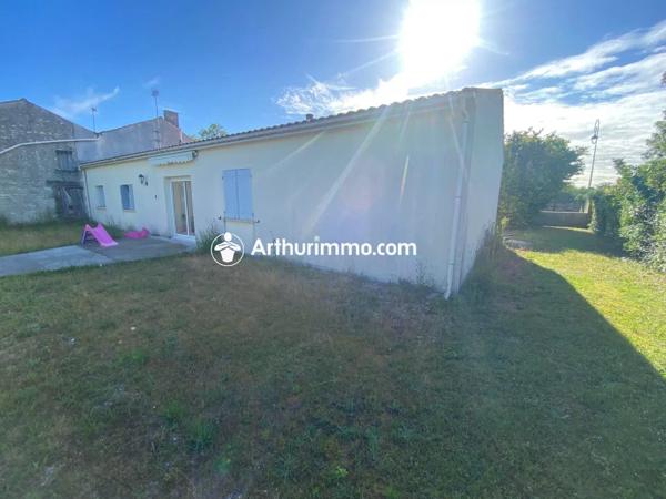 Location                                                      Maison
                        
                     4 pièces                      93 m2                     à Bagnizeau