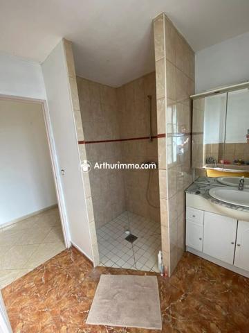 Location                                                      Maison
                        
                     4 pièces                      93 m2                     à Bagnizeau