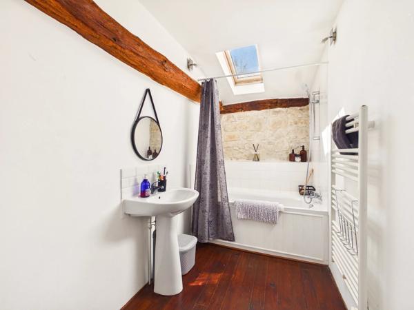 Jolie maison de caractère avec gîte et chalet de 2 chambres