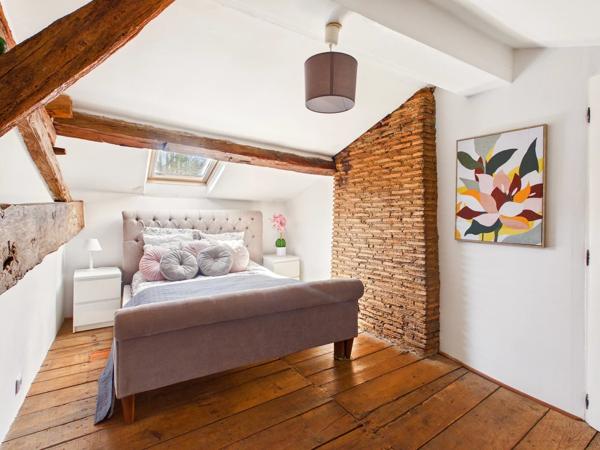 Jolie maison de caractère avec gîte et chalet de 2 chambres