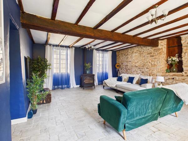 Jolie maison de caractère avec gîte et chalet de 2 chambres
