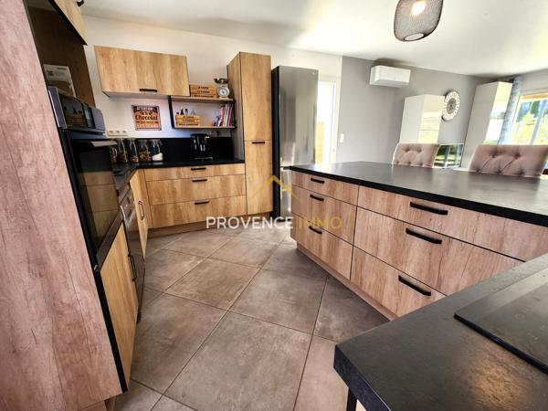 Mées (04190) NOUVELLE EXCLUSIVITÉ !! Les Mées (04) - Maison de plain-pied de 84 m2 sur 543 m2 de terrain piscinable avec vu