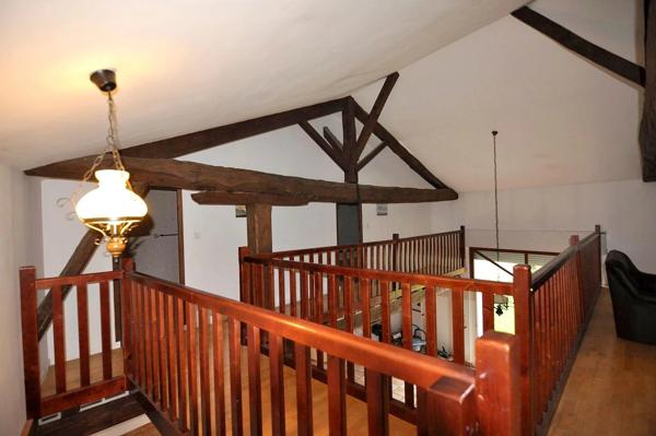 Secteur Chalais Agréable maison de 170 m²