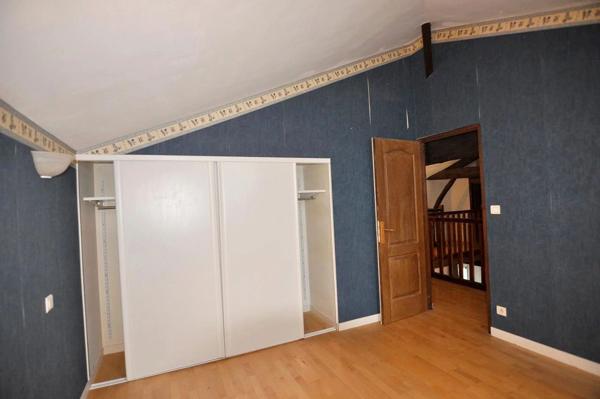 Secteur Chalais Agréable maison de 170 m²