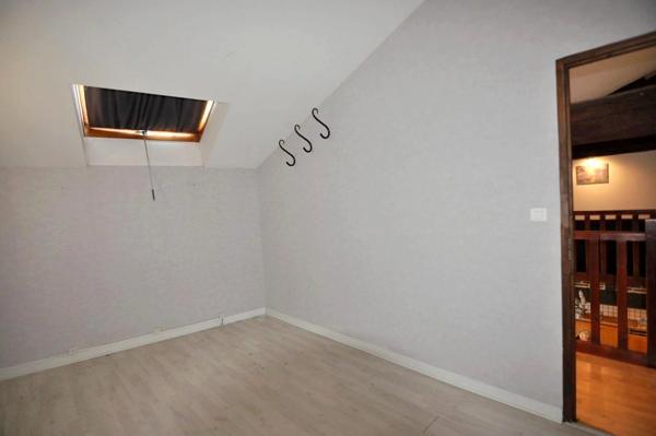 Secteur Chalais Agréable maison de 170 m²