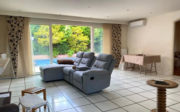 Maison à vendre    4 pièces •  Floirac