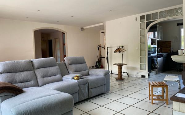 Maison à vendre    4 pièces •  Floirac