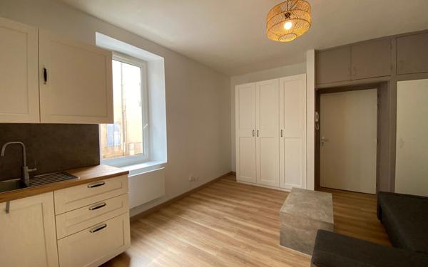 Appartement à louer    1 pièce •  Castres