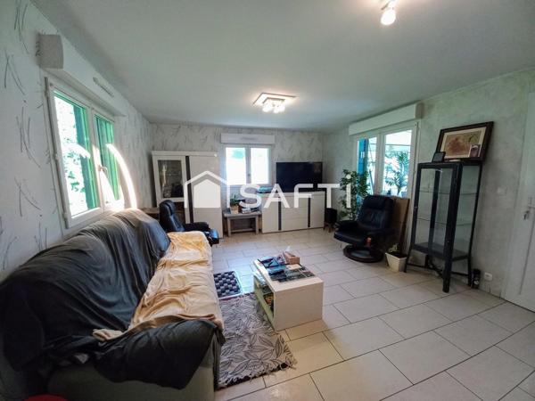 Limitrophe Sarlat joli pavillon de plain-pied