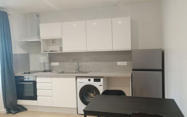 Appartement à louer    1 pièce • 23,60 m2 Saint-Jean-d'Angély