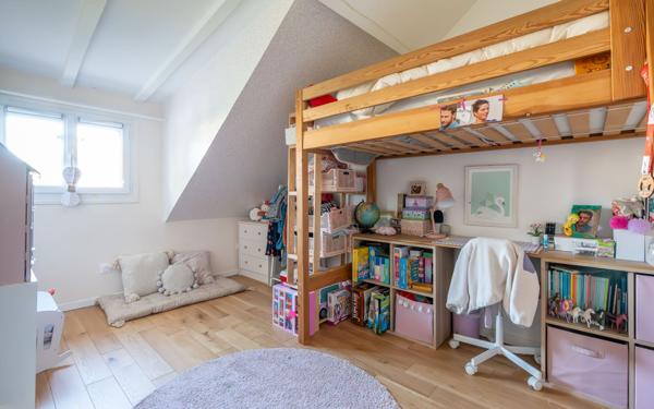 Maison à vendre    5 pièces • 85 m2 Saint-Maur-des-Fossés