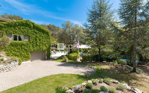 Achat maison Roquefort-les-Pins - 6 pièce(s) - 255 m² - 1 495 000 €