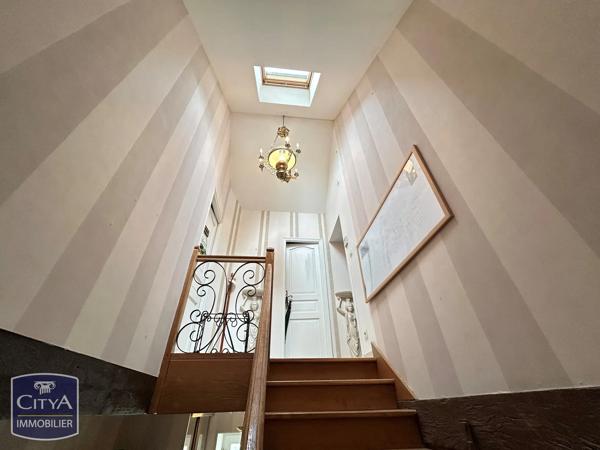 Maison à vendre 6 pièces 183m² Saint-Germain-du-Puy (18390)
