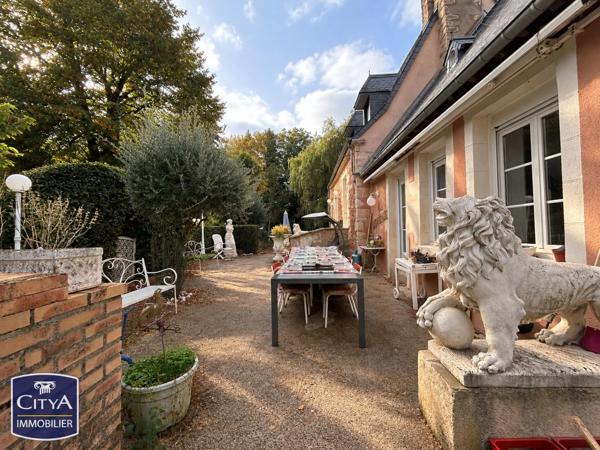Maison à vendre 6 pièces 183m² Saint-Germain-du-Puy (18390)