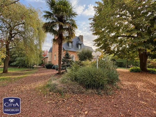 Maison à vendre 6 pièces 183m² Saint-Germain-du-Puy (18390)