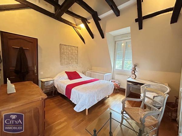 Maison à vendre 6 pièces 183m² Saint-Germain-du-Puy (18390)