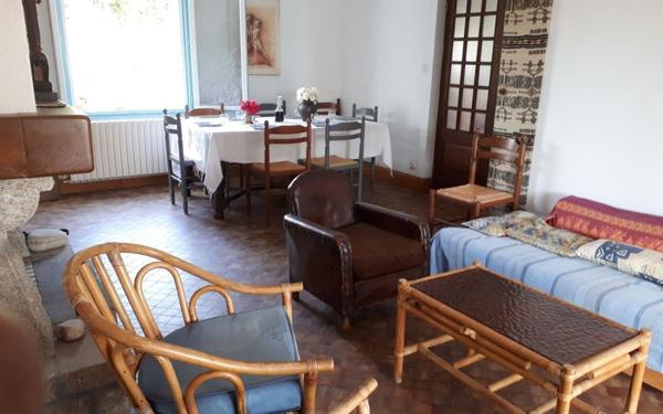 Maison à vendre    6 pièces • 100 m2 Plougasnou