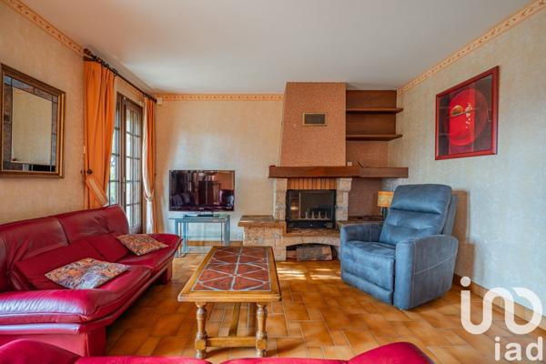 Maison 7 pièces de 169 m² à Claix (38640)