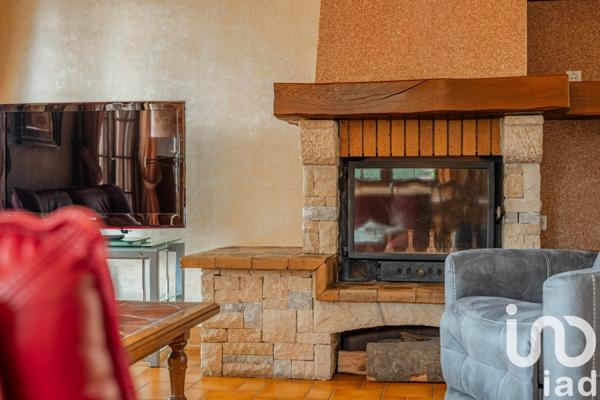 Maison 7 pièces de 169 m² à Claix (38640)