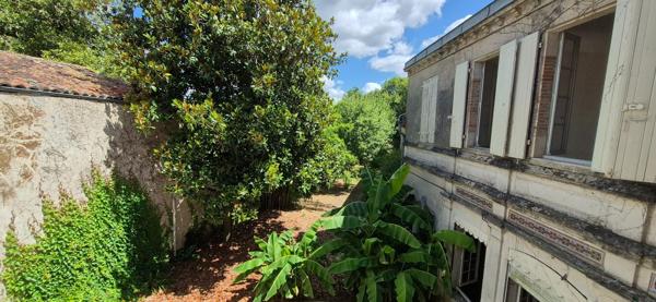 Vente maison 310 m² 12 Pièces Valence D Agen