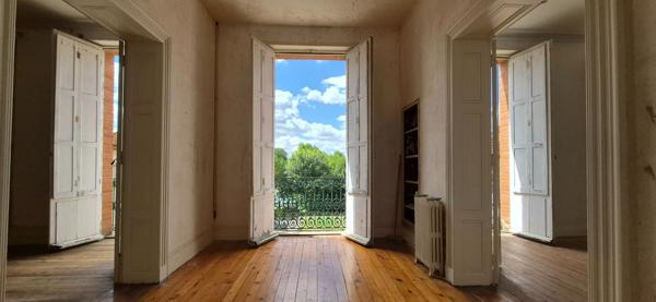 Vente maison 310 m² 12 Pièces Valence D Agen