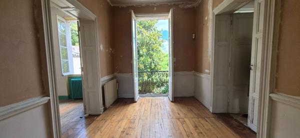 Vente maison 310 m² 12 Pièces Valence D Agen