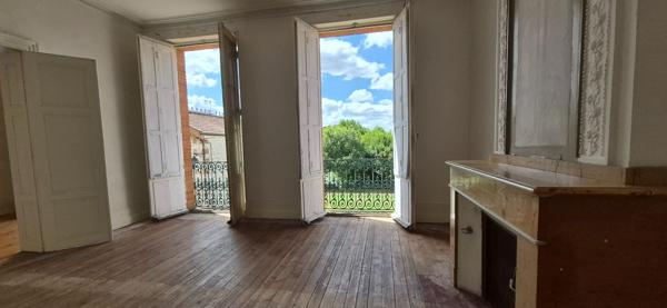 Vente maison 310 m² 12 Pièces Valence D Agen