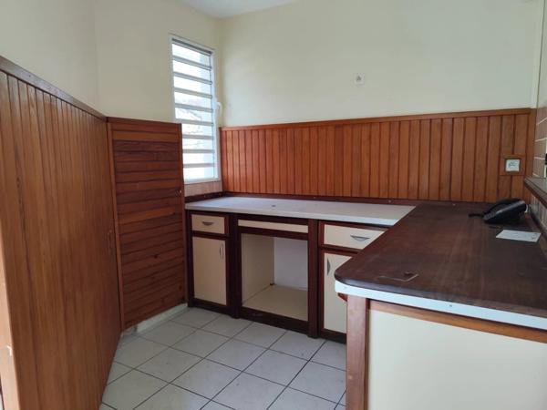 Location Fonds de commerce 3 pièces 50 m2 à Fort-de-France