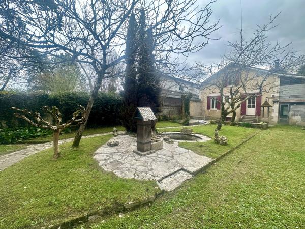 Maison à rénover avec grand atelier et dépendances – Fort potentiel à Bergerac