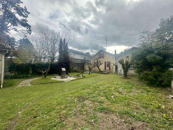 Maison à rénover avec grand atelier et dépendances – Fort potentiel à Bergerac