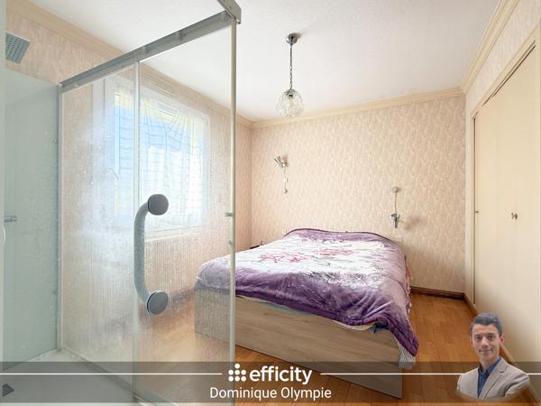 Maison
         7 pièces
        - 144 m² 242 000 € *
