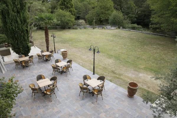 Moulin du XIXe siècle transformé en gîtes et chambres d’hôtes