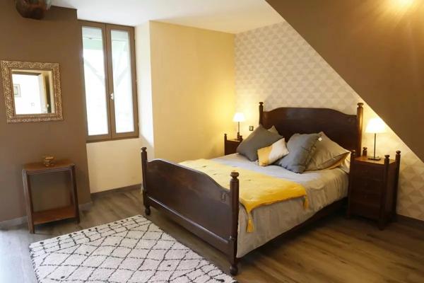 Moulin du XIXe siècle transformé en gîtes et chambres d’hôtes