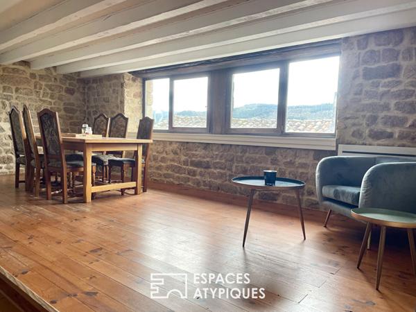 Maison de charme avec piscine et vue imprenable en Ardèche verte