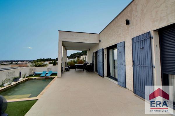 Villa contemporaine avec piscine à Piolenc 5 pièce(s) 136m2