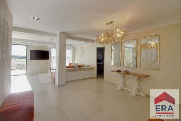 Villa contemporaine avec piscine à Piolenc 5 pièce(s) 136m2