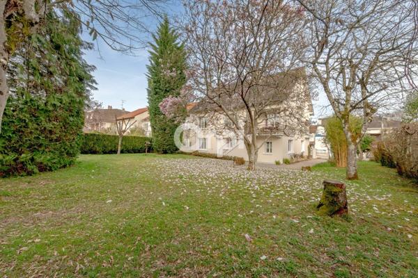 Maison à vendre    8 pièces • 276 m2 Limoges